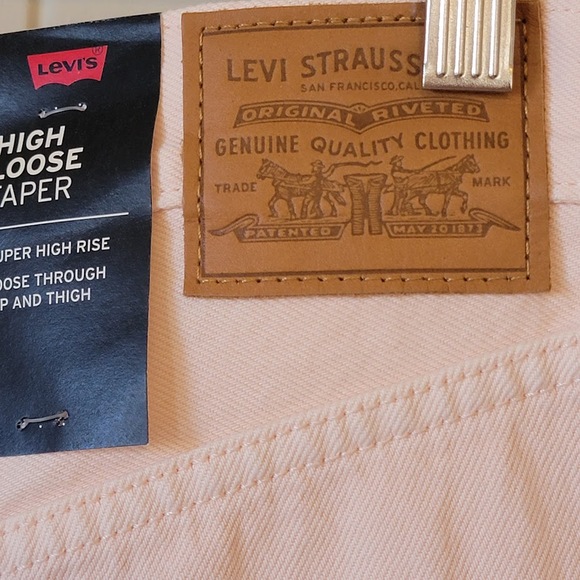 Levi's Premium High Loose Taper Fit Jeans High Rise Pink Women's Size 26 NWT - Picture 11 of 11